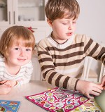 5 навыков, которые можно развить с помощью детских наклеек