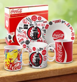 Набор детской посуды и подарочные кружки «Coca-Cola»